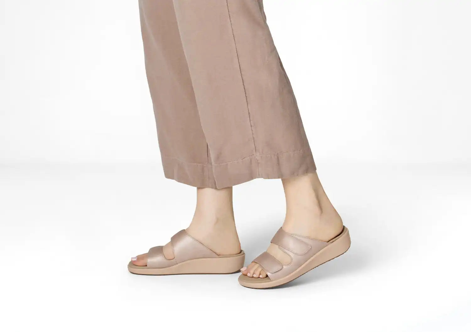 Cruz - Dusty Rose Pink Secondary image